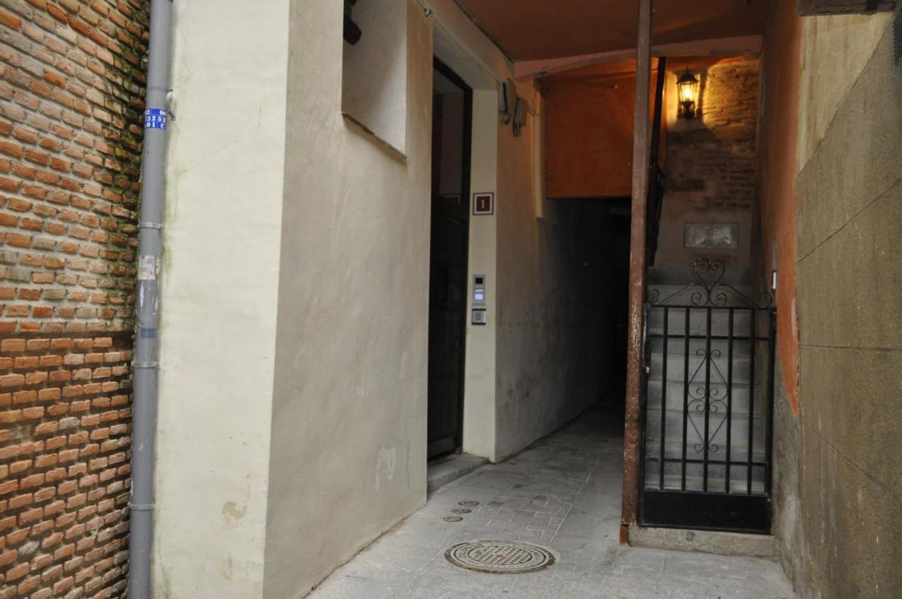 Ferienwohnung Lofts Amantes De Toledo- Loft Alcazar Exterior foto